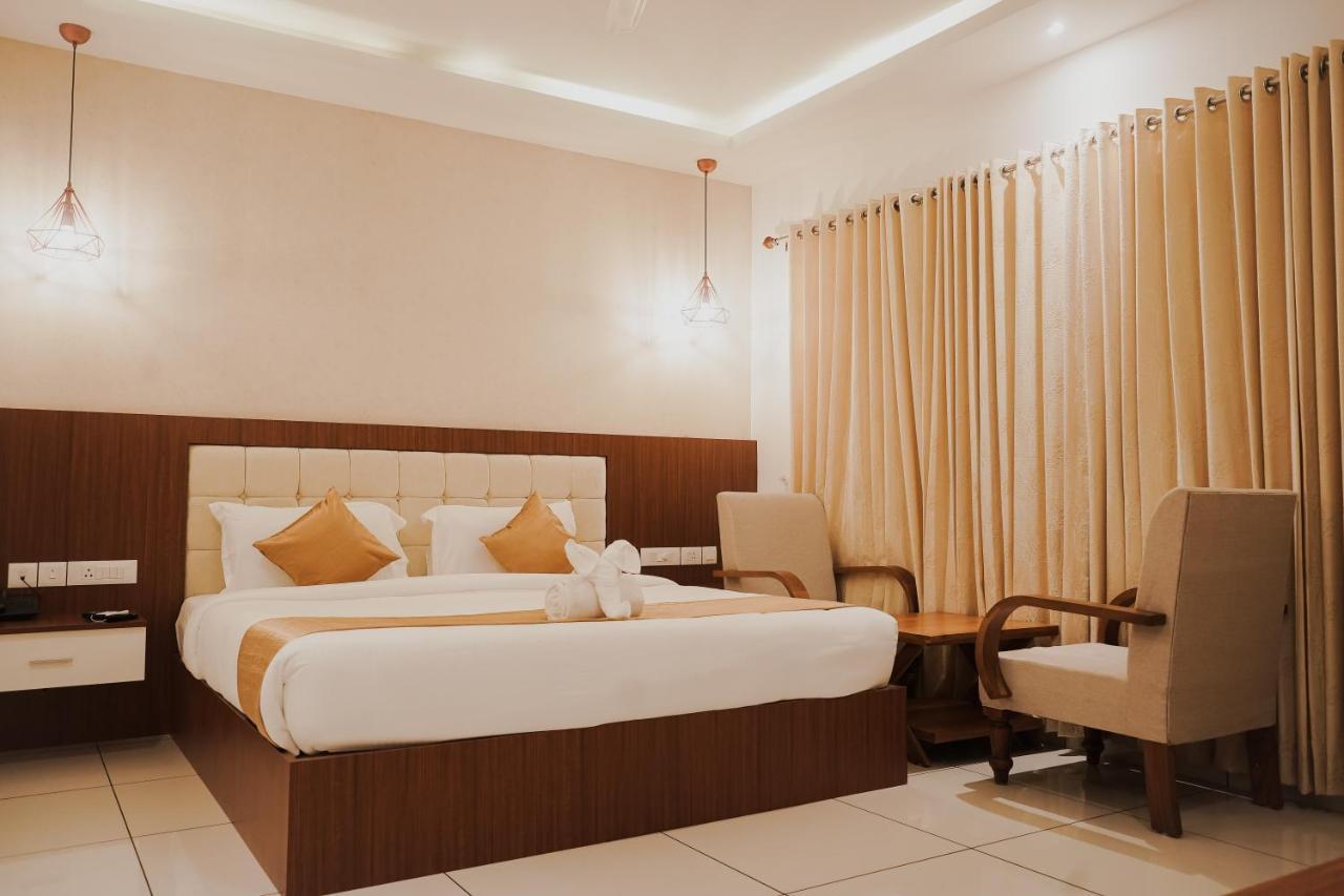 Sprise Munnar Resort And Spa Экстерьер фото